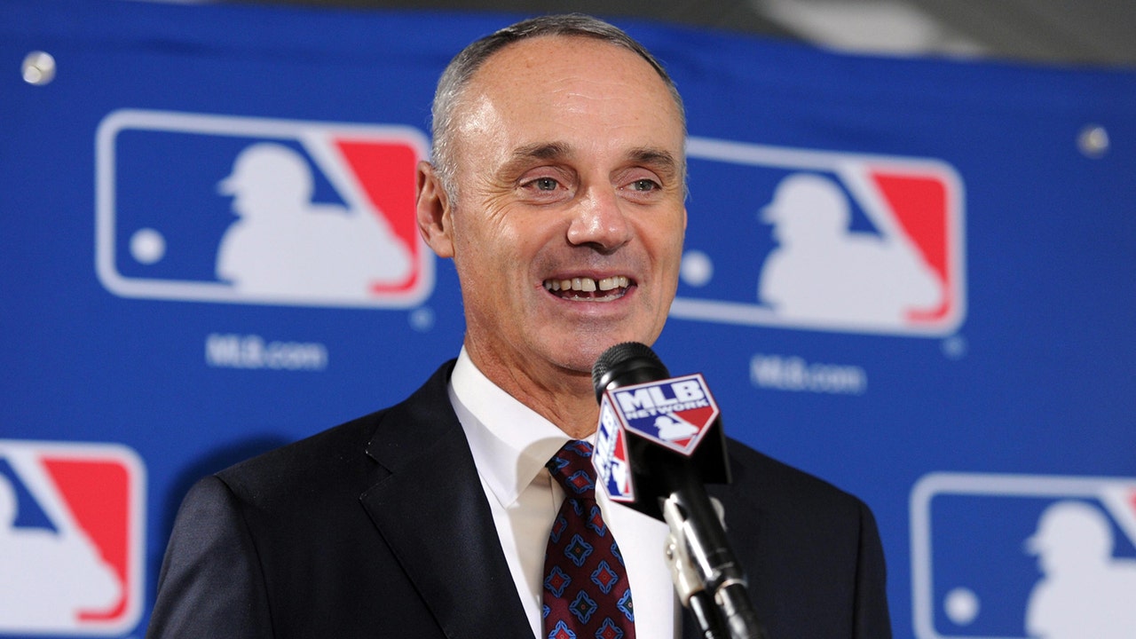 Manfred gets five-year term as new MLB commissioner
